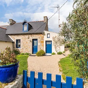  Hébergement de vacances La Maison Bleue - 300m De La